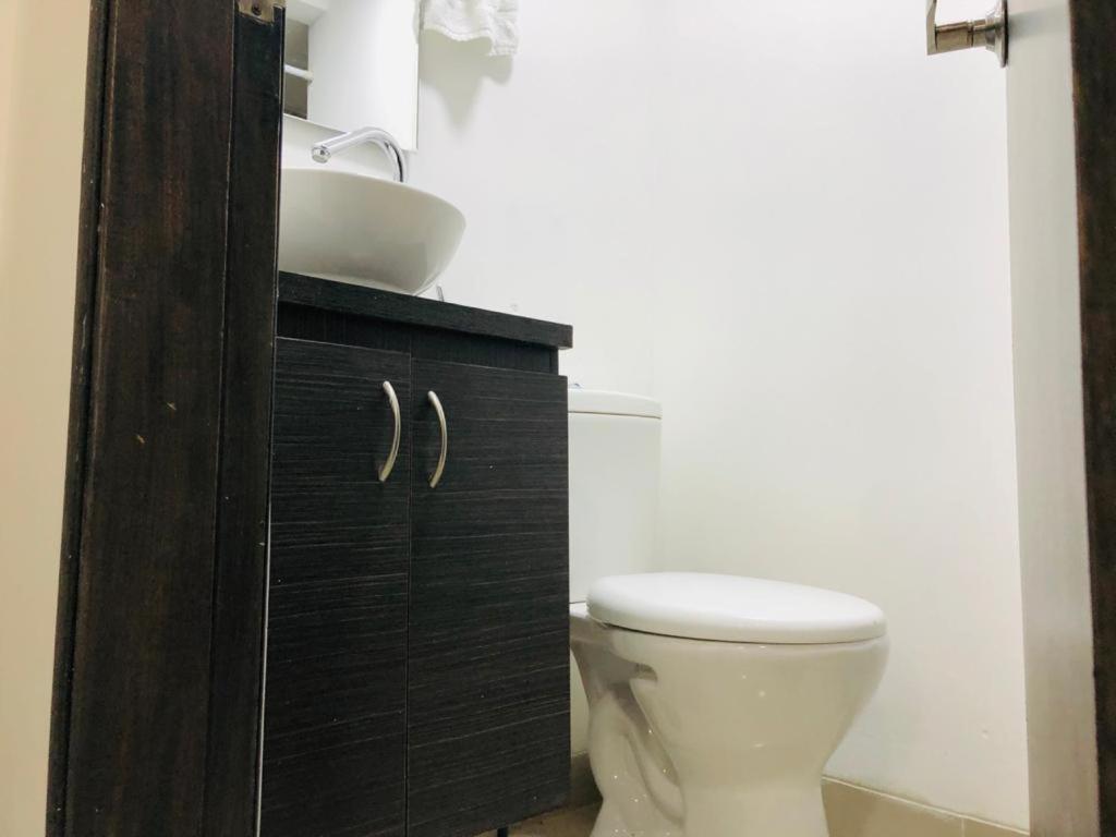 Apto Moderno En Laureles Medellín Kültér fotó